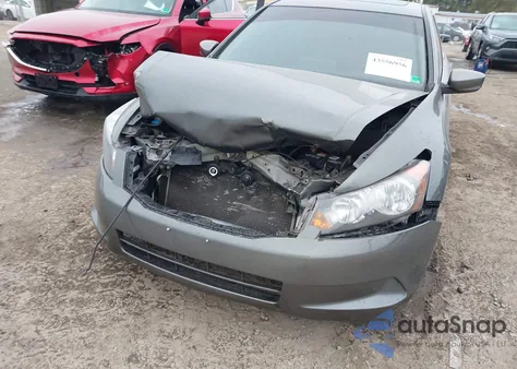 2010 Honda Accord 2.4 Ex z USA, uszkodzony, nr VIN 1HGCP2F70AA114635